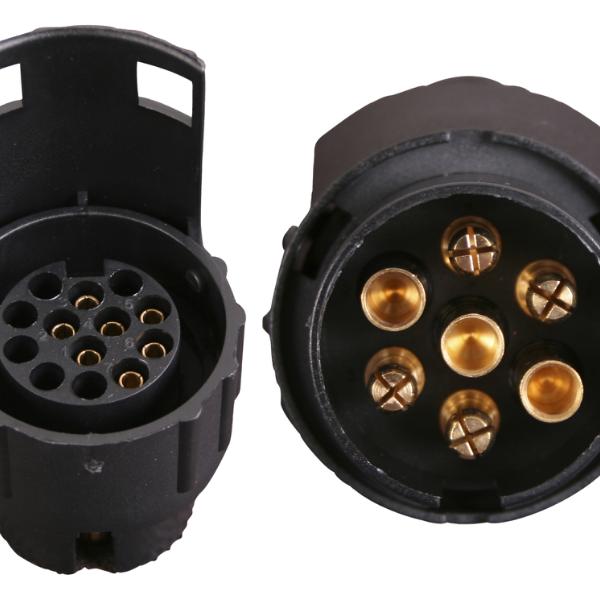 Adapter 13 polet henger  - 7 polet bil Adapter 13 polet henger  - 7 polet bil